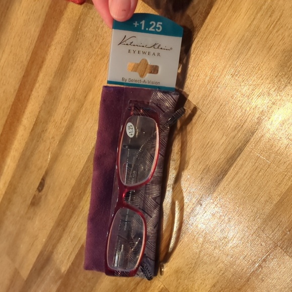 NWT Victoria Klein eyewear +1.25 readers - Picture 2 of 16